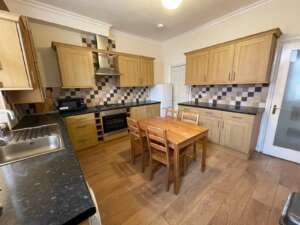 Welton Mount, Leeds, LS6