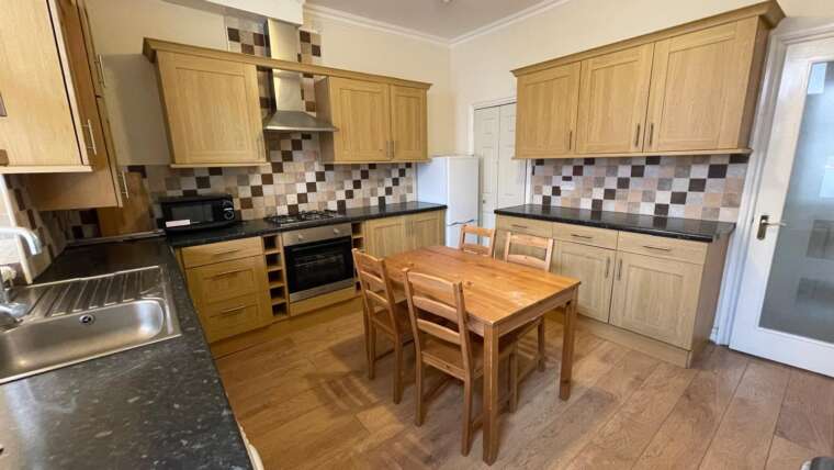 Welton Mount, Leeds, LS6