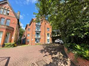 Flat 1 Clarendon Road, 69 Clarendon Road, LS2